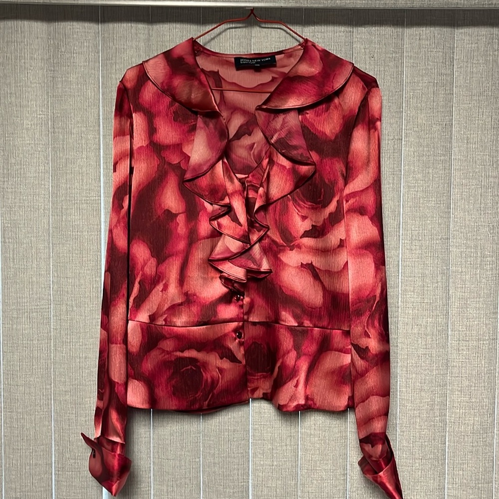 Jones New York Signature Red & Pink Blouse Small Cuffed Sleeves